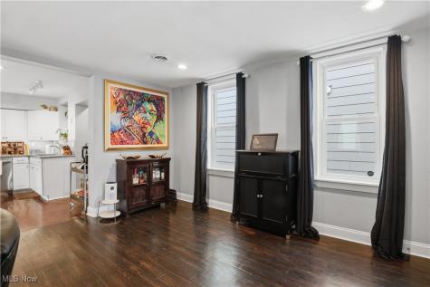 710 University Court Cleveland OH 44113