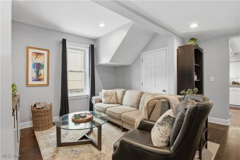 710 University Court Cleveland OH 44113