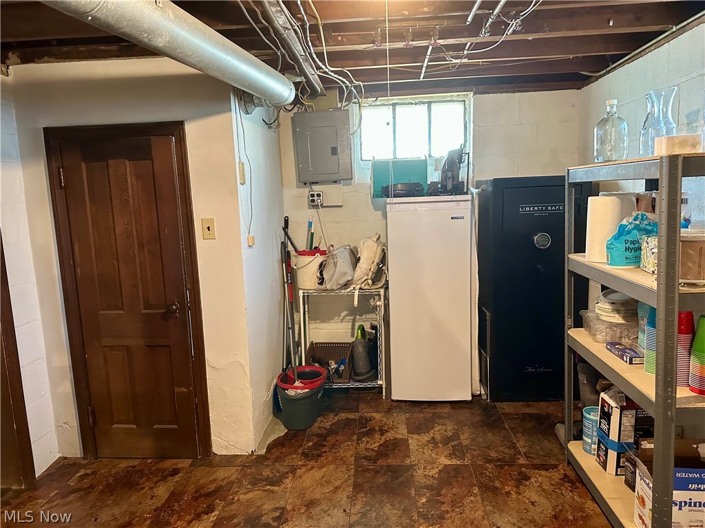 6608 Orchard Grove Avenue Cleveland OH 44144