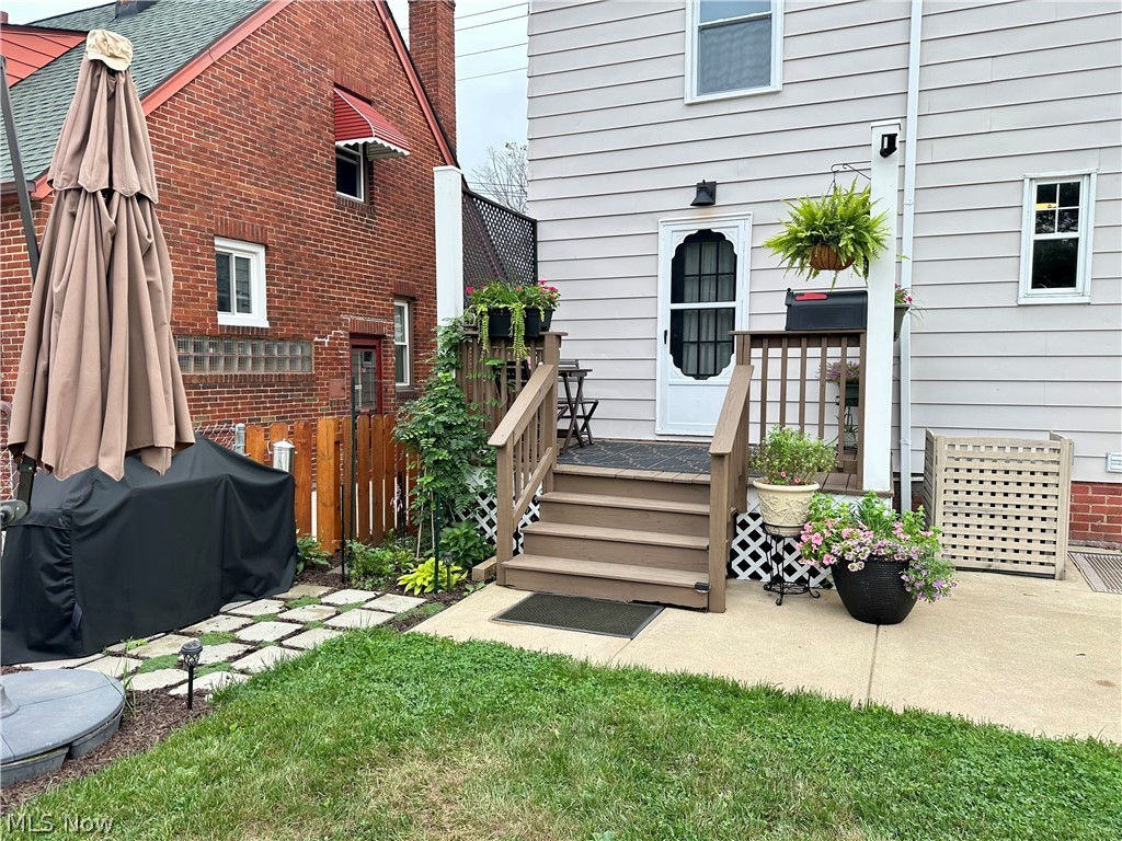 6608 Orchard Grove Avenue Cleveland OH 44144