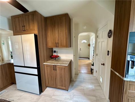 6608 Orchard Grove Avenue Cleveland OH 44144