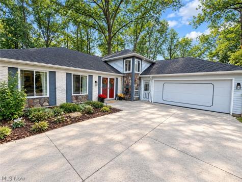 27831 Blossom Boulevard North Olmsted OH 44070