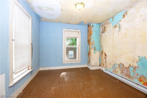 365 E Adams Street Millersburg OH 44654