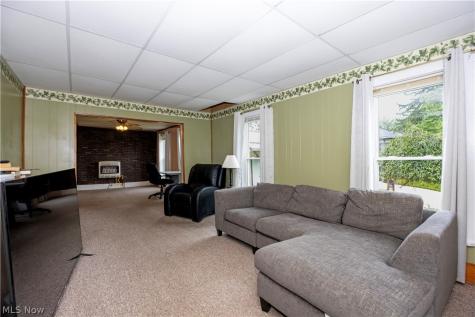 365 E Adams Street Millersburg OH 44654