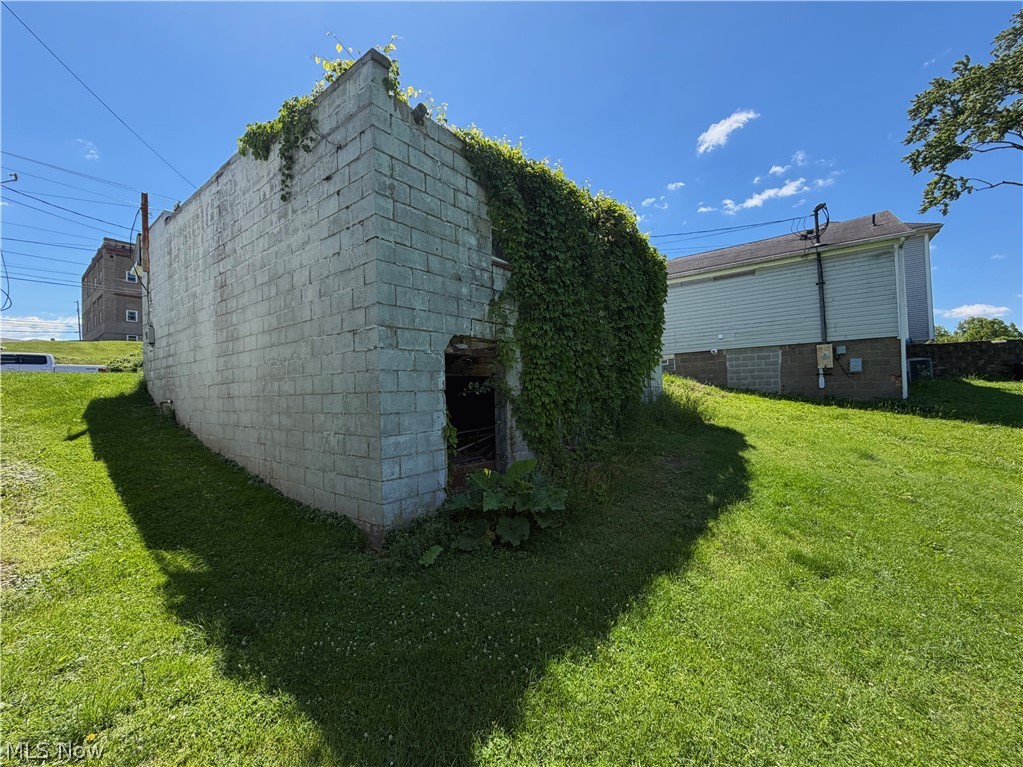 1545 Lisbon Street East Liverpool OH 43920