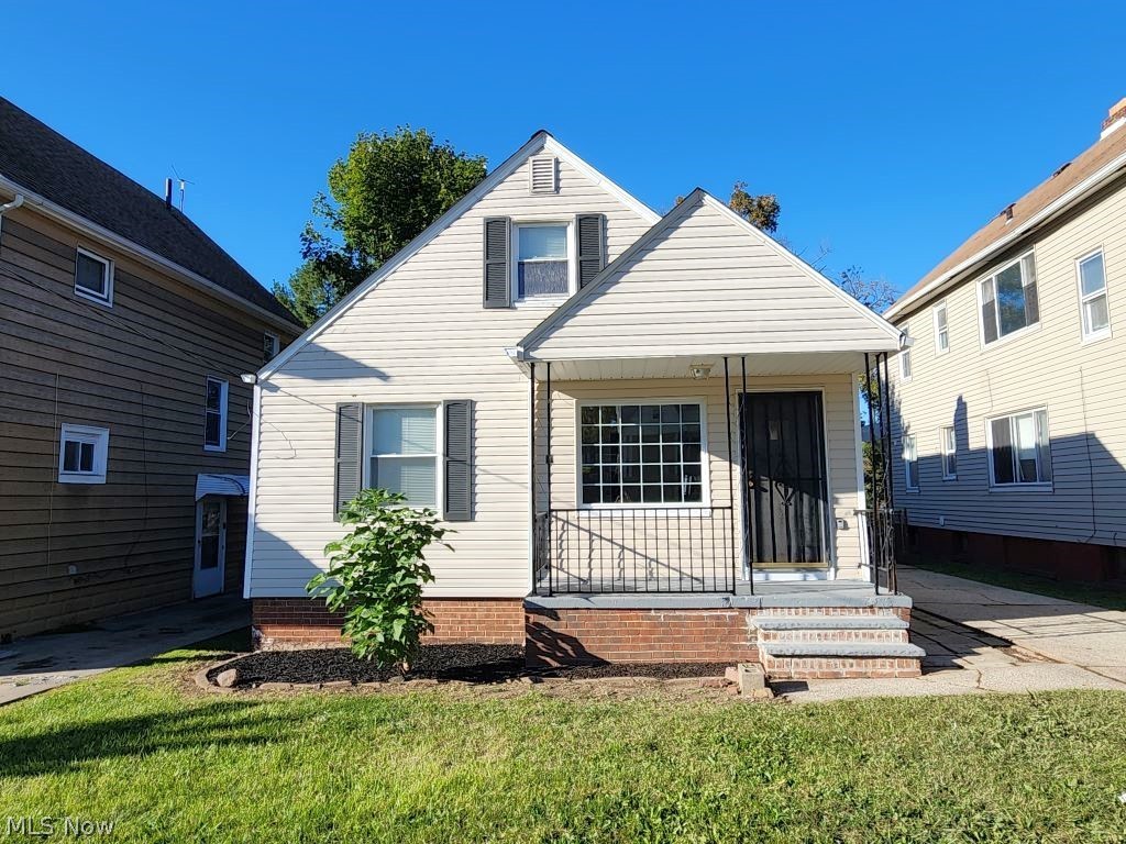 8509 Jeffries Avenue Cleveland OH 44105