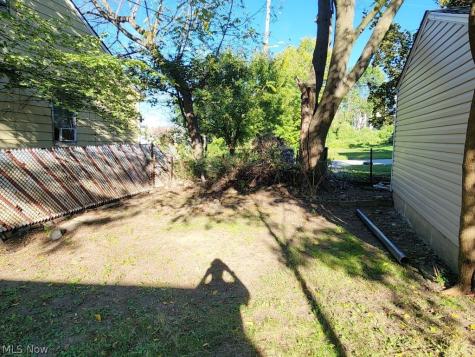 8509 Jeffries Avenue Cleveland OH 44105