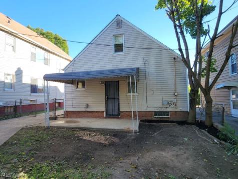 8509 Jeffries Avenue Cleveland OH 44105