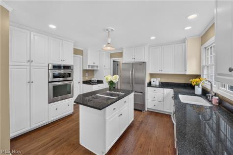 7671 Salem Drive Hudson OH 44236