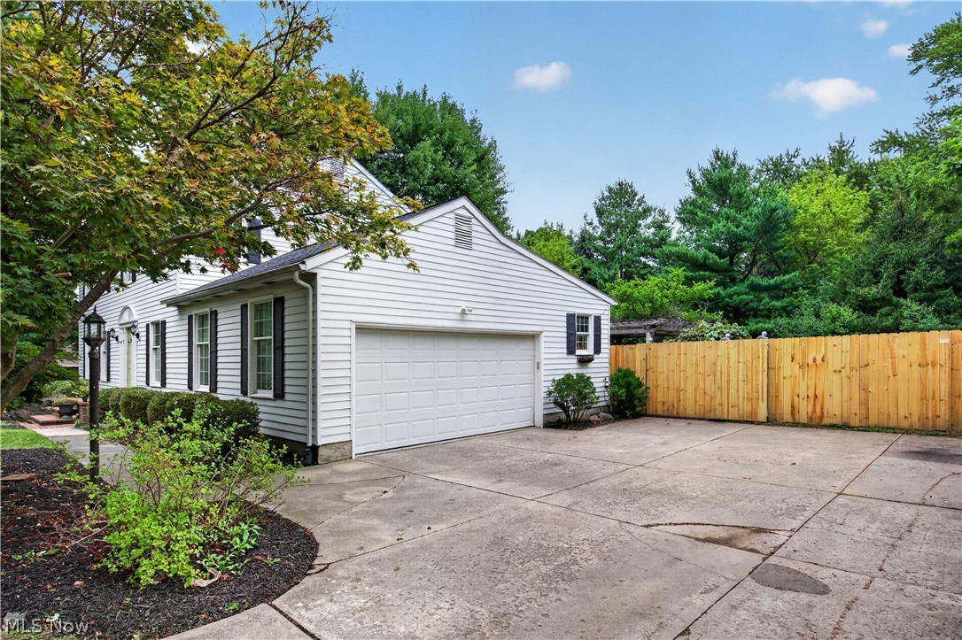 7671 Salem Drive Hudson OH 44236