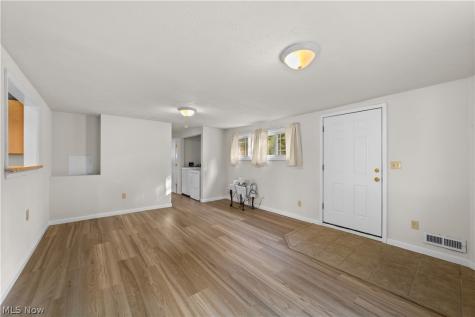 1744 Westwood Drive Twinsburg OH 44087