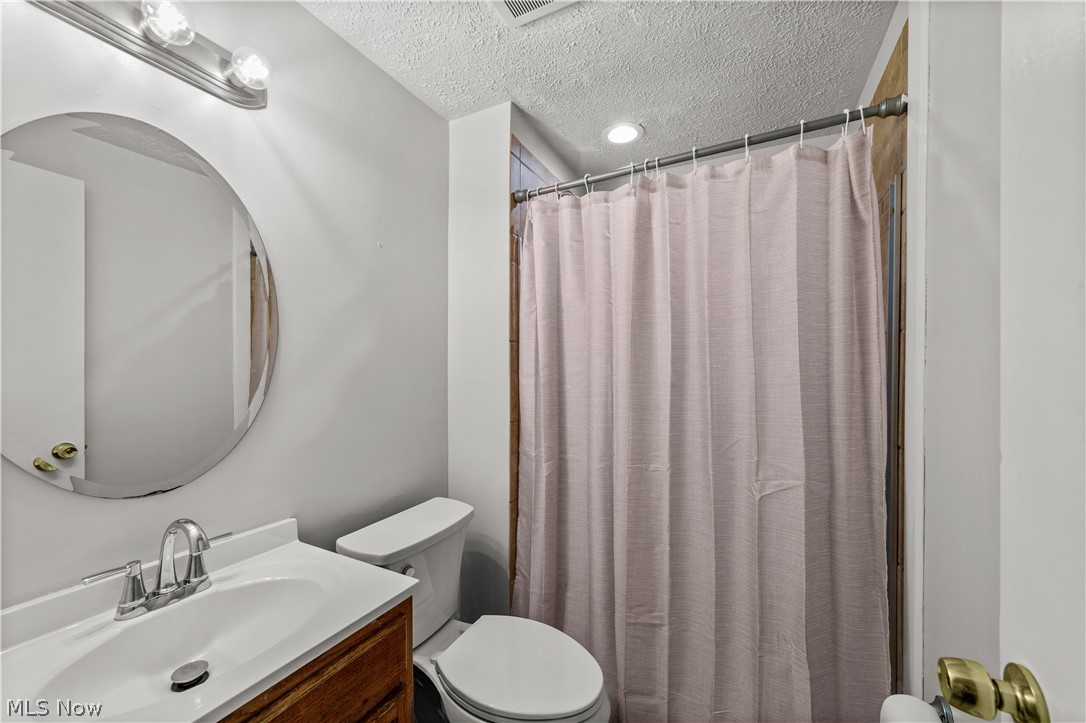 1744 Westwood Drive Twinsburg OH 44087