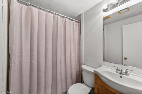 1744 Westwood Drive Twinsburg OH 44087