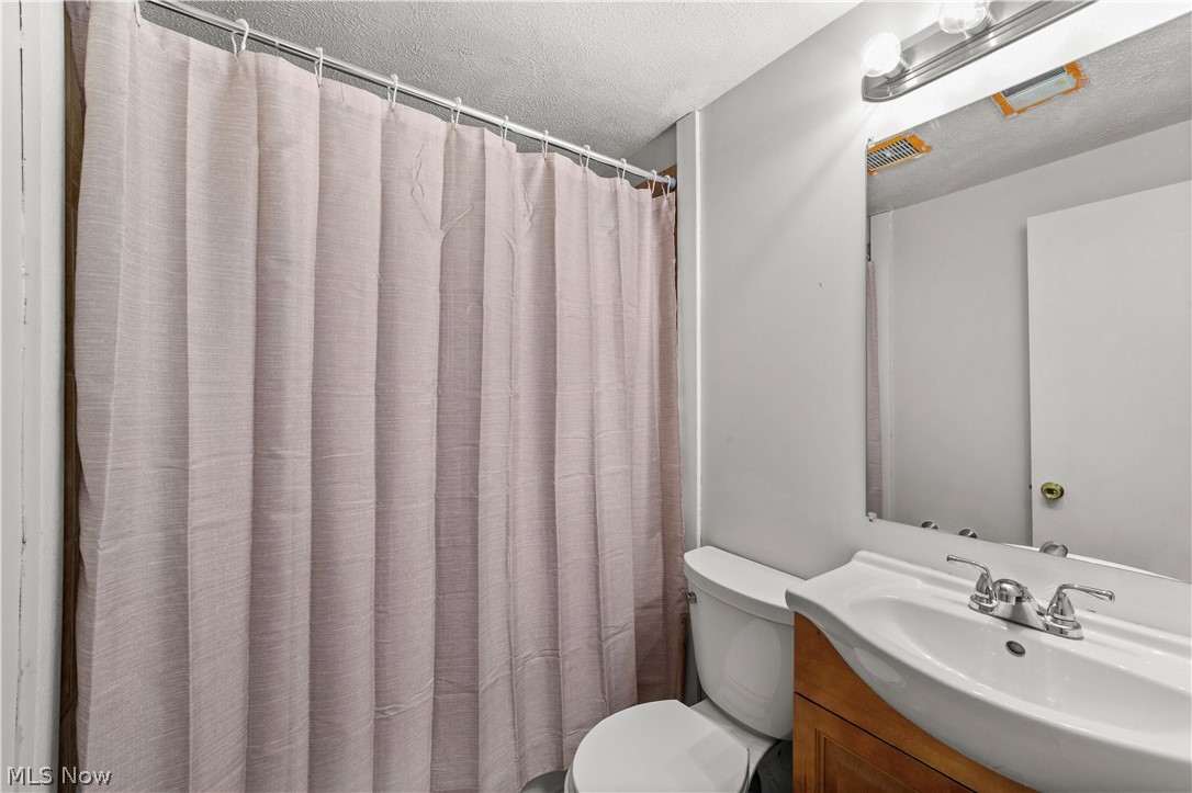 1744 Westwood Drive Twinsburg OH 44087