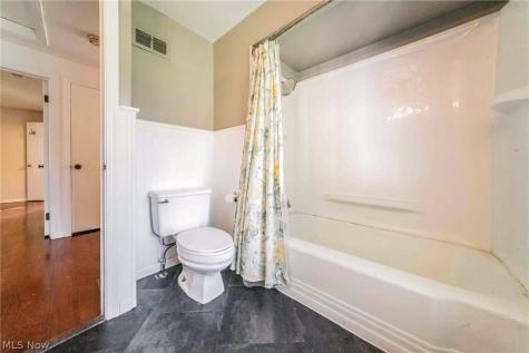 19701 Fairmount Boulevard Shaker Heights OH 44118