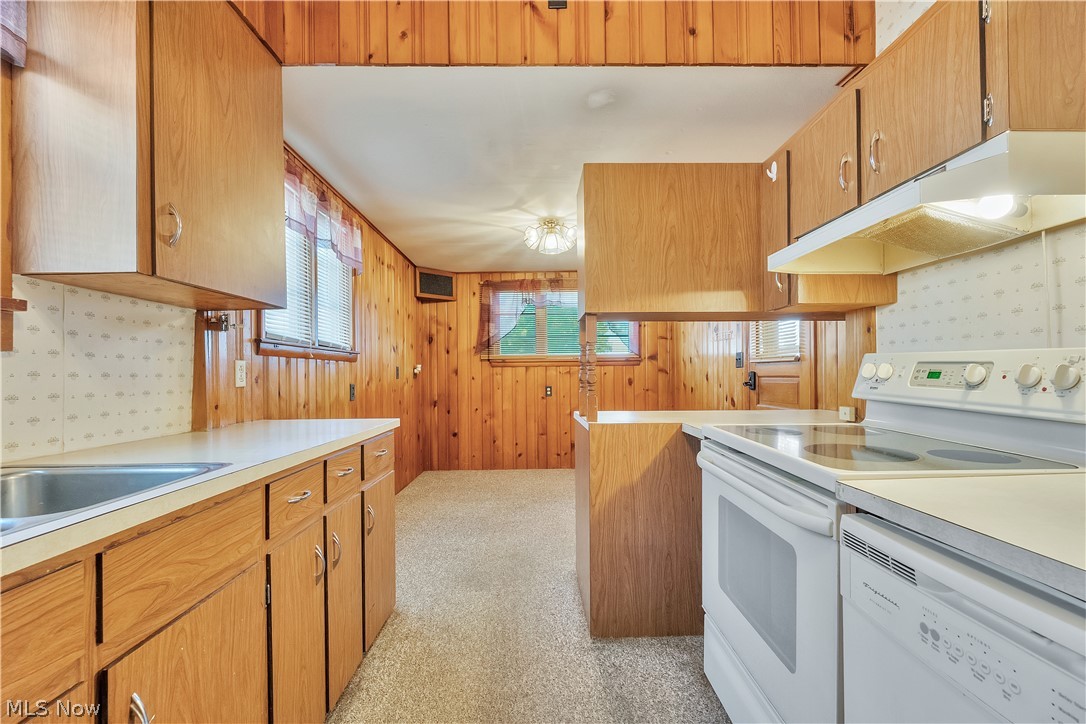 286 5th Street NW Carrollton OH 44615