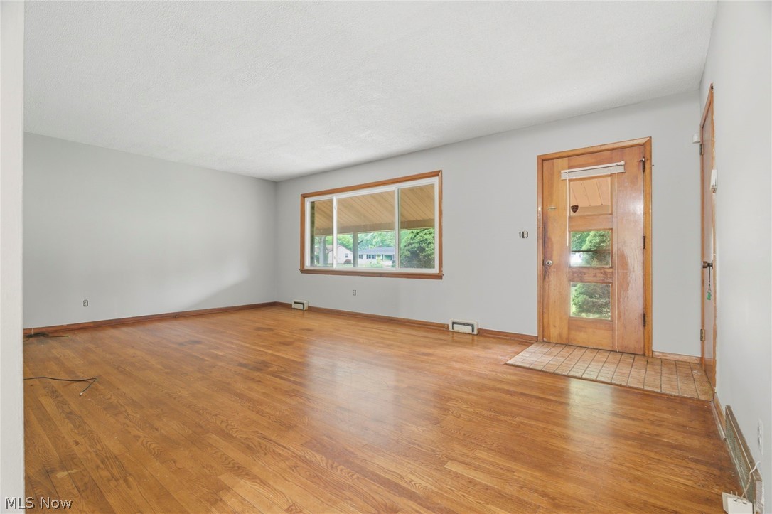 1627 Yolanda Drive Youngstown OH 44511