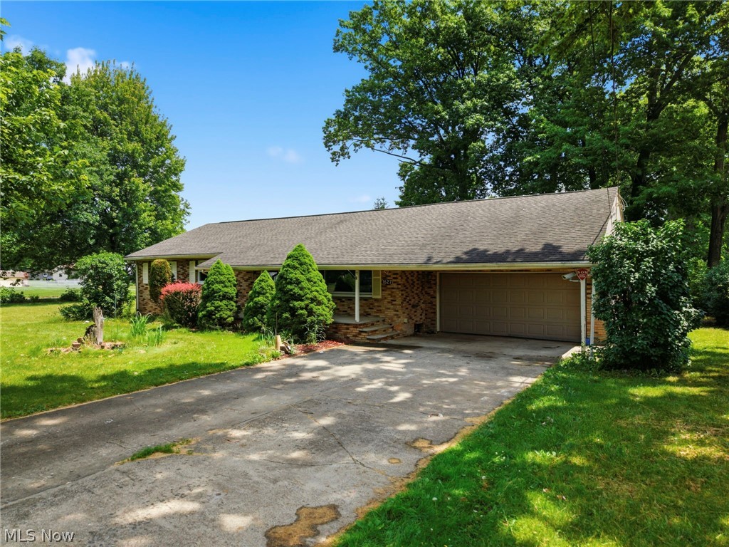 1627 Yolanda Drive Youngstown OH 44511