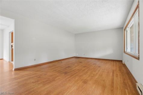 1627 Yolanda Drive Youngstown OH 44511