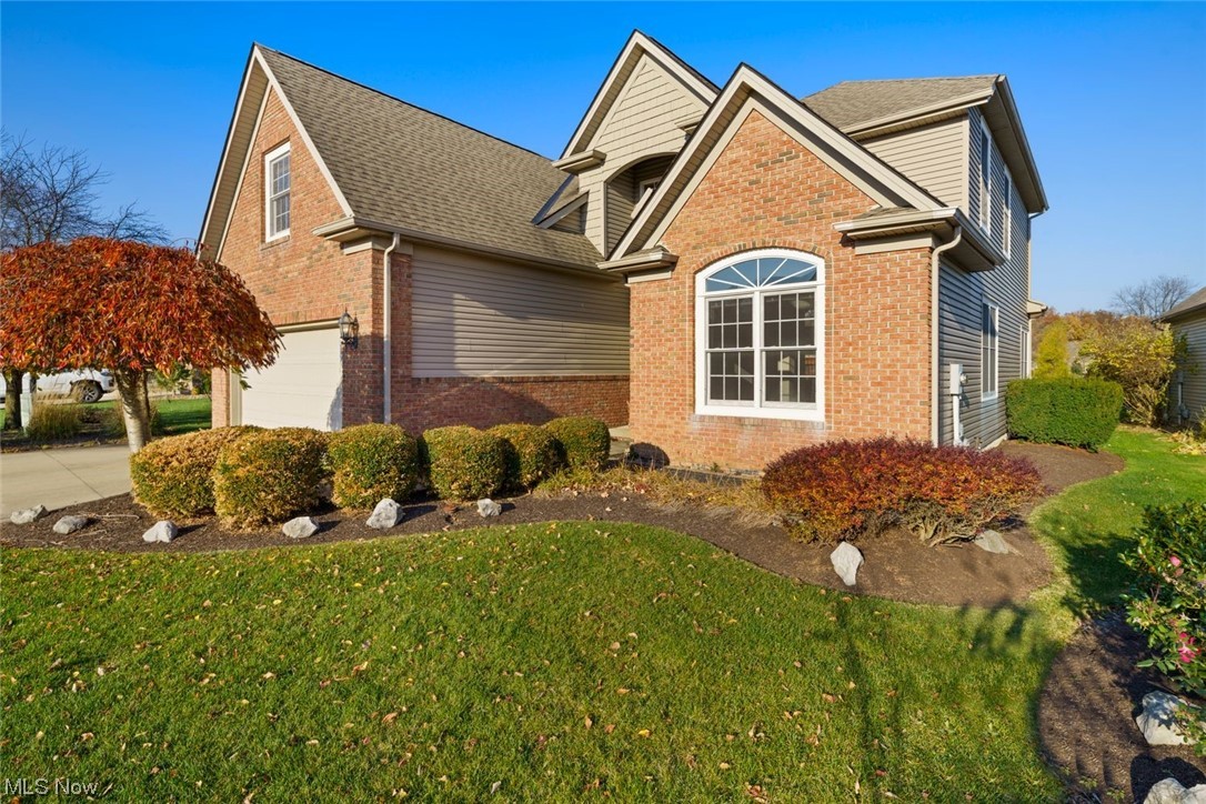 4221 Queens Gate Avon OH 44011