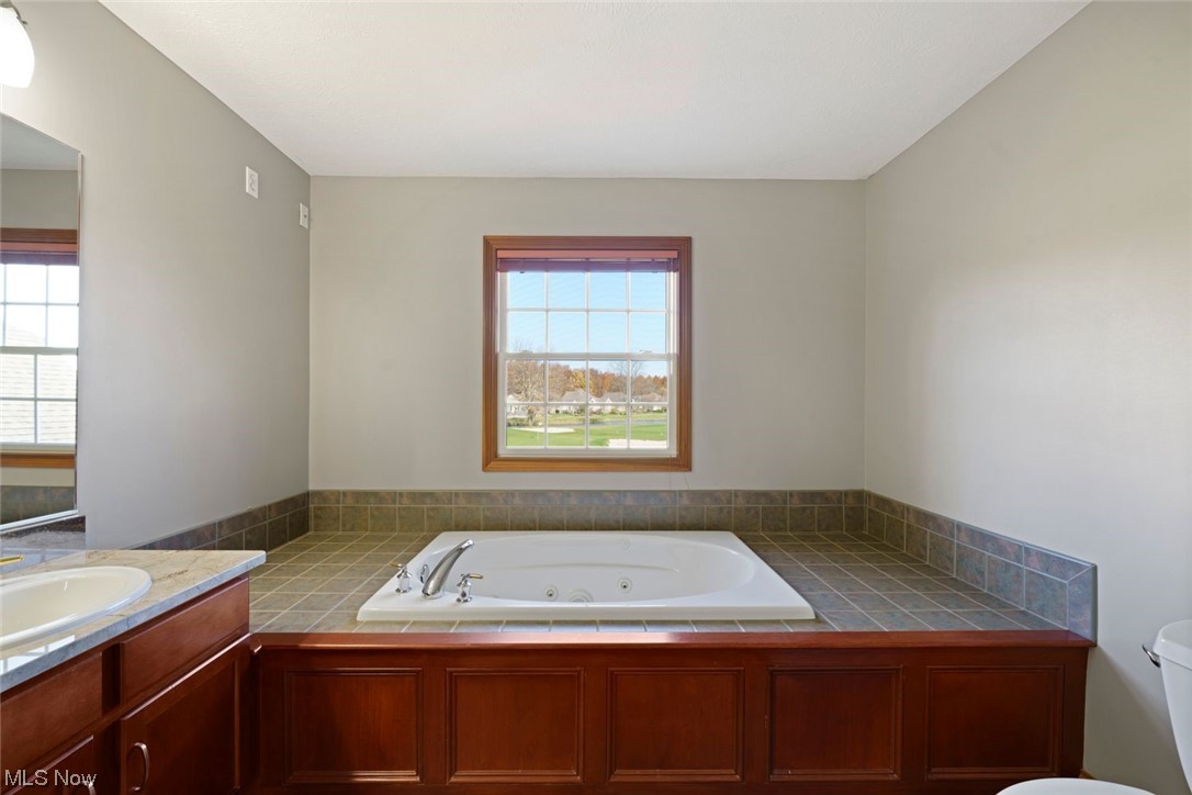 4221 Queens Gate Avon OH 44011