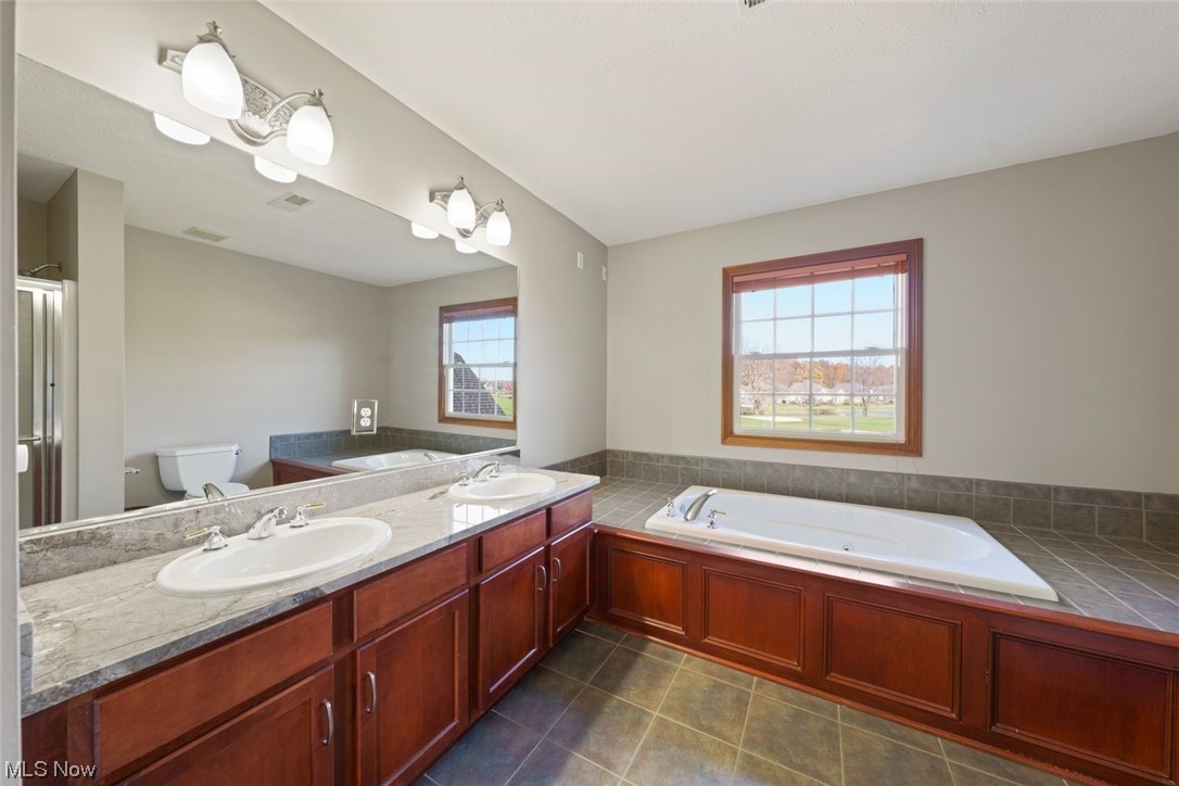 4221 Queens Gate Avon OH 44011