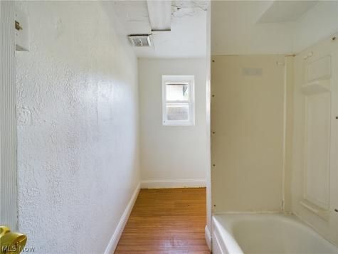 531 Gage Street Akron OH 44311