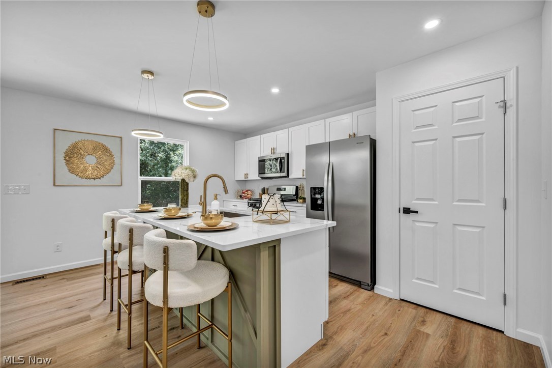 16801 Raymond Maple Heights OH 44137