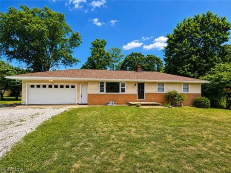 1264 Everbright Drive Uniontown OH 44685