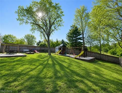 1264 Everbright Drive Uniontown OH 44685