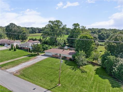 1264 Everbright Drive Uniontown OH 44685