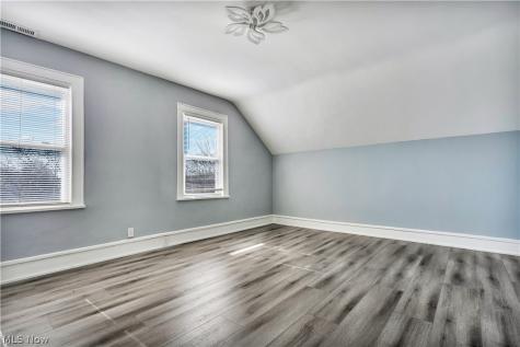 3024 Vega Avenue Cleveland OH 44113