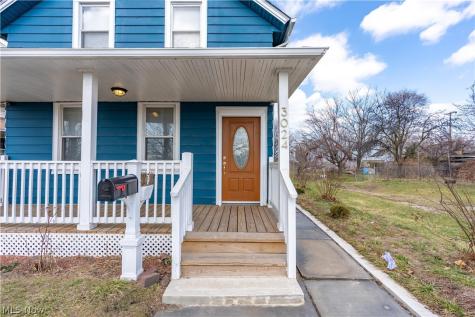 3024 Vega Avenue Cleveland OH 44113