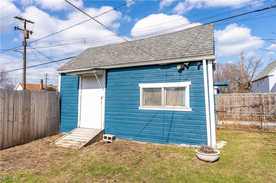 3024 Vega Avenue Cleveland OH 44113