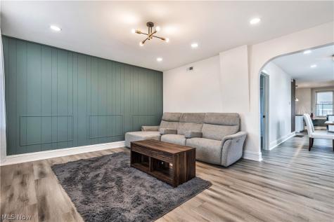 3024 Vega Avenue Cleveland OH 44113