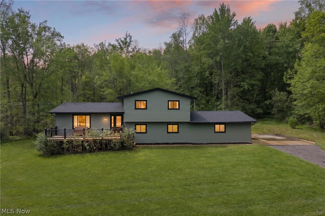 8821 Valley Lane Chagrin Falls OH 44023