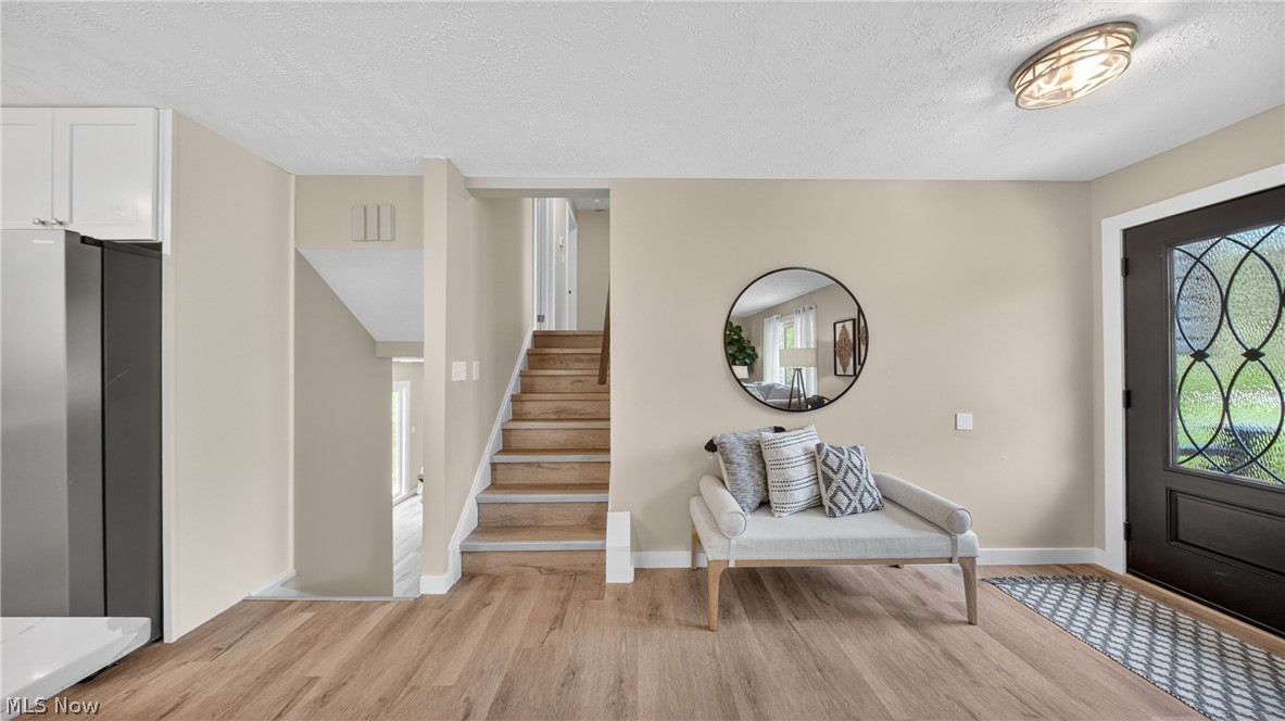 8821 Valley Lane Chagrin Falls OH 44023