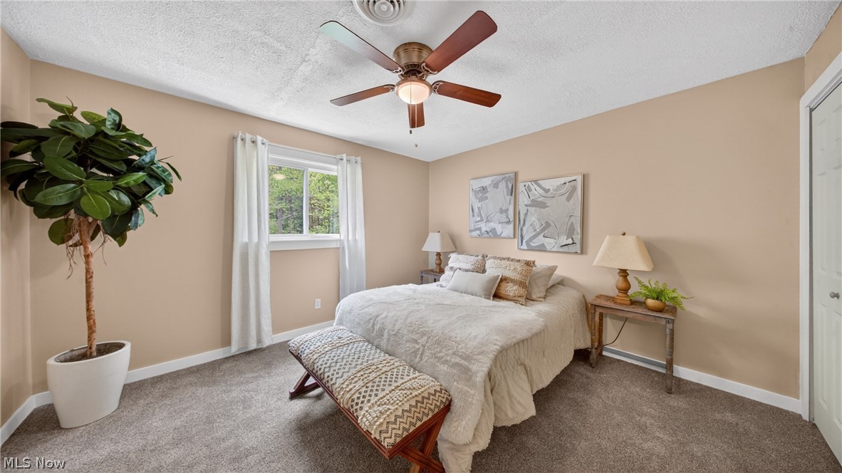 8821 Valley Lane Chagrin Falls OH 44023