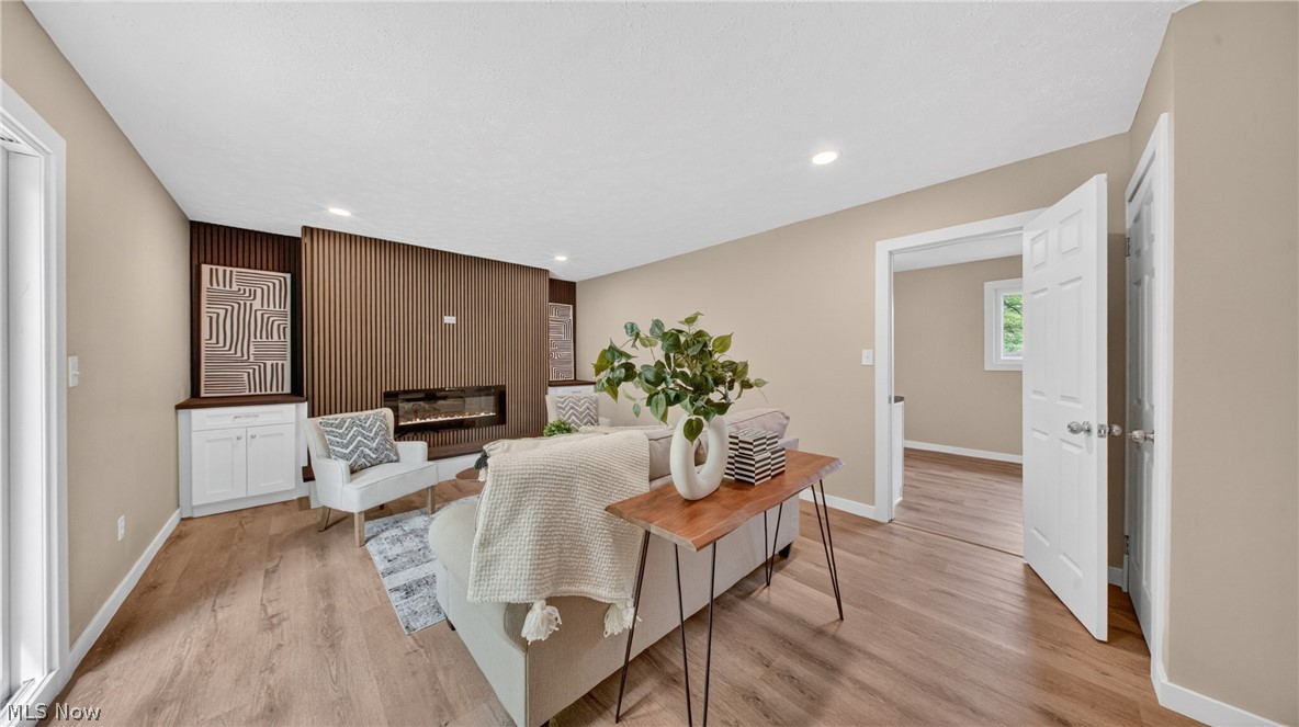 8821 Valley Lane Chagrin Falls OH 44023