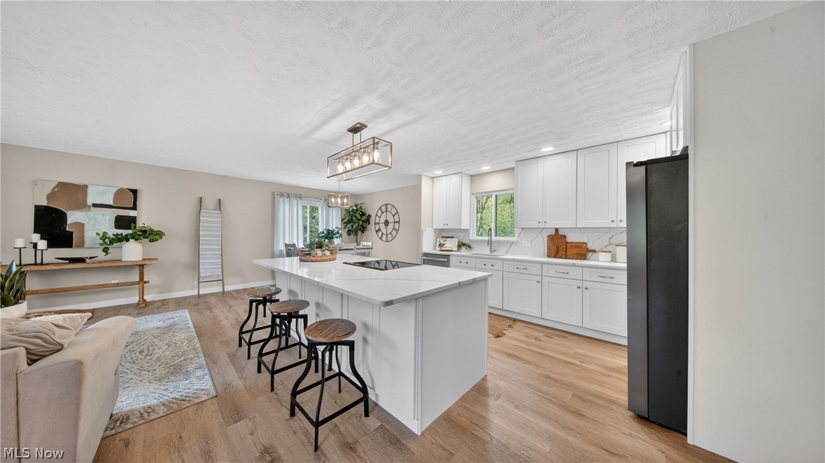 8821 Valley Lane Chagrin Falls OH 44023