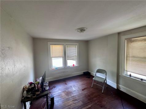 1127 East Avenue Akron OH 44307