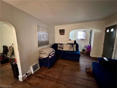 1127 East Avenue Akron OH 44307