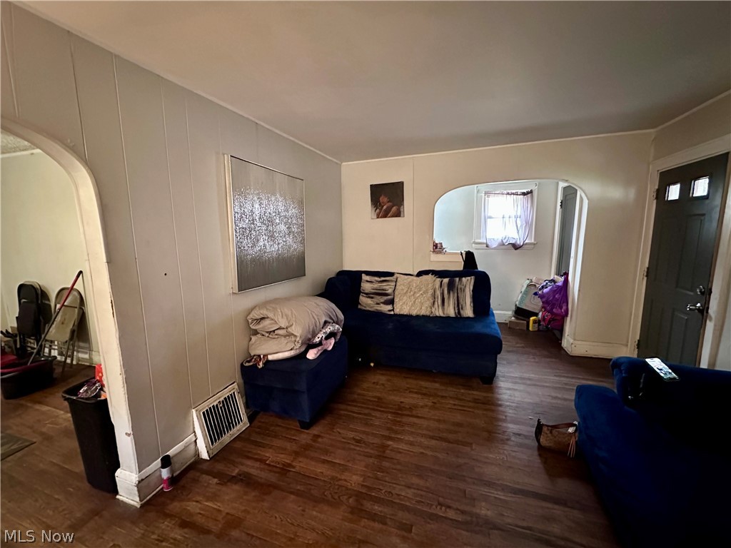 1127 East Avenue Akron OH 44307