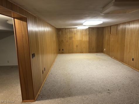1782 Kenton Circle Lyndhurst OH 44124