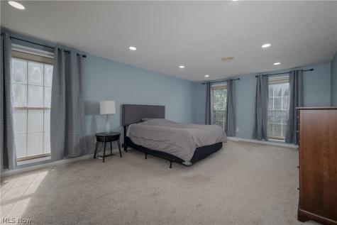 4325 Larchwood Circle NW Canton OH 44718