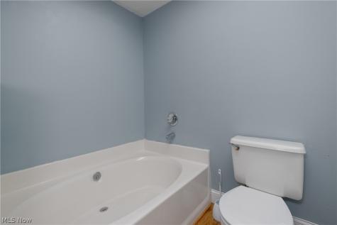 4325 Larchwood Circle NW Canton OH 44718