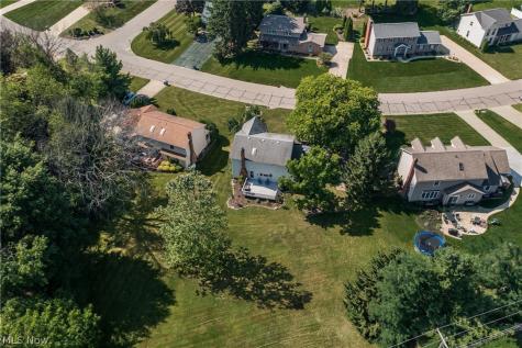 4325 Larchwood Circle NW Canton OH 44718