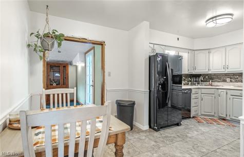 3710 W Pleasant Valley Road Parma OH 44134