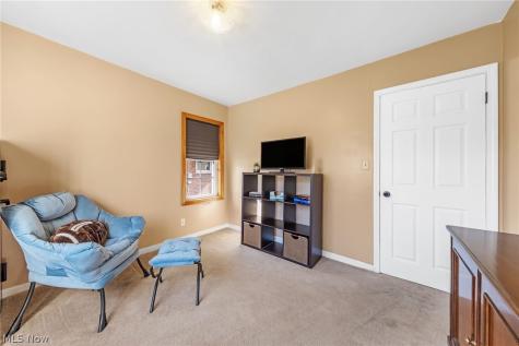 3710 W Pleasant Valley Road Parma OH 44134
