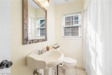 3710 W Pleasant Valley Road Parma OH 44134